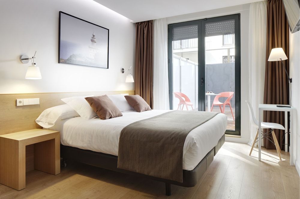Single Room, Terrace (Interior)