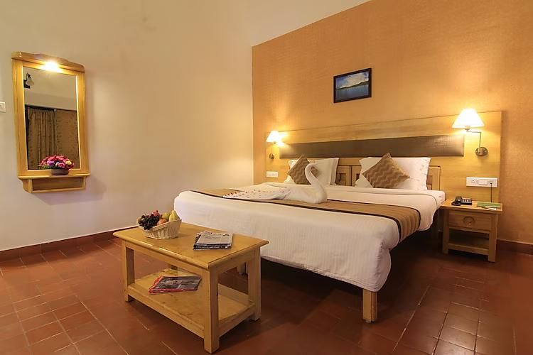 Hotel Treetop AC COTTAGES