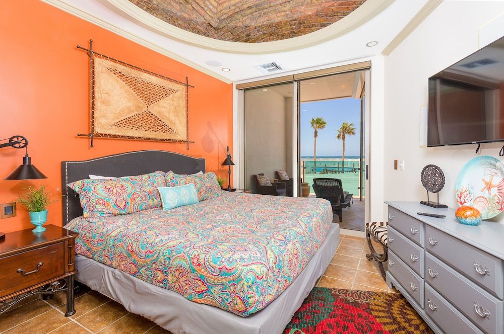 Traditional Suite