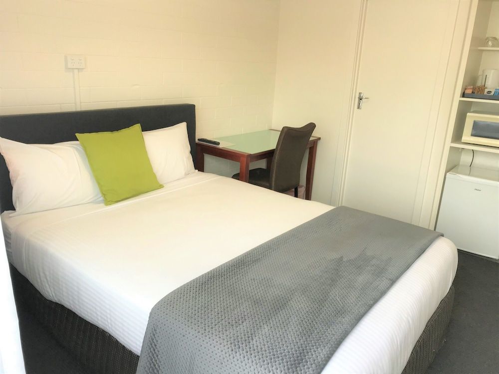 Frewville Motor Inn Economy Double Room, 1 Queen Bed