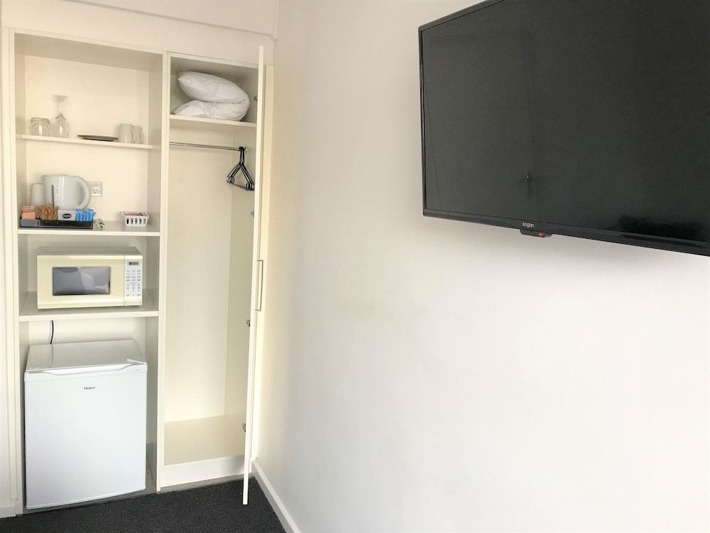 Frewville Motor Inn Economy Double Room, 1 Queen Bed 3