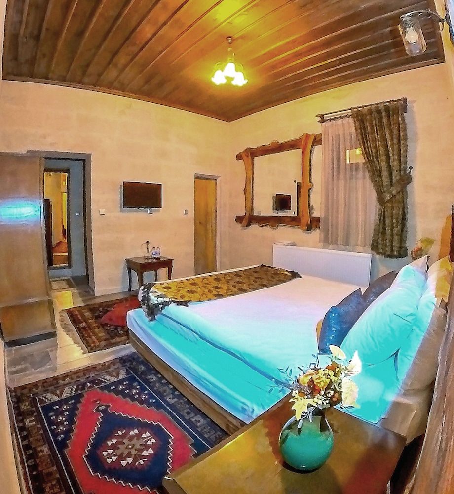 Larissa Cave Hotel Economy Room 3