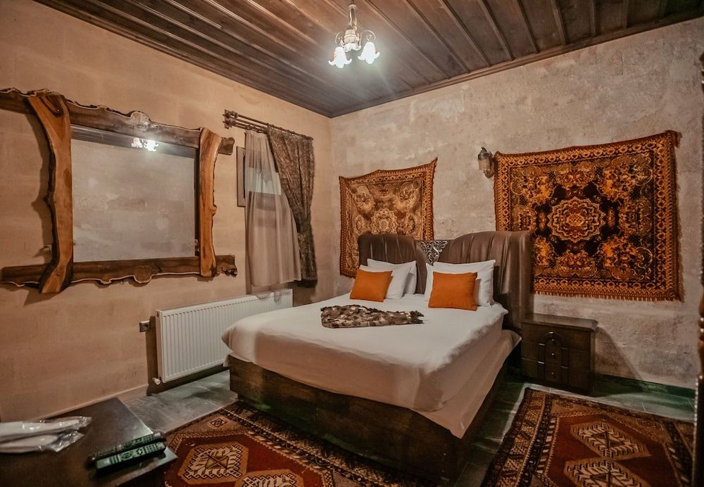 Larissa Cave Hotel Economy Room 4