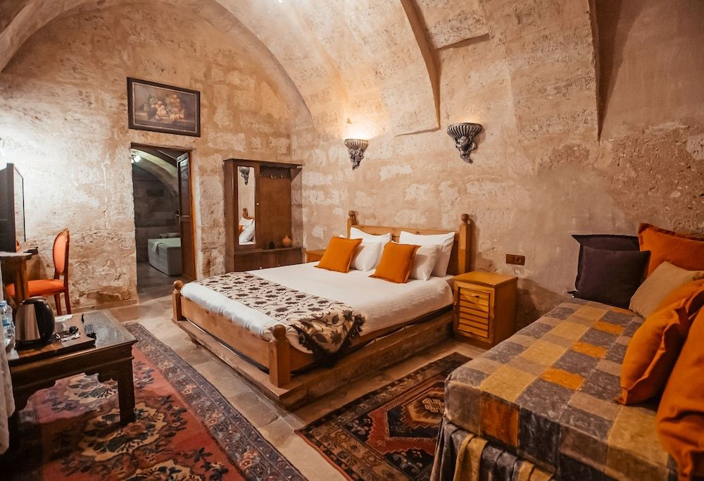 undefined Larissa Cave Hotel