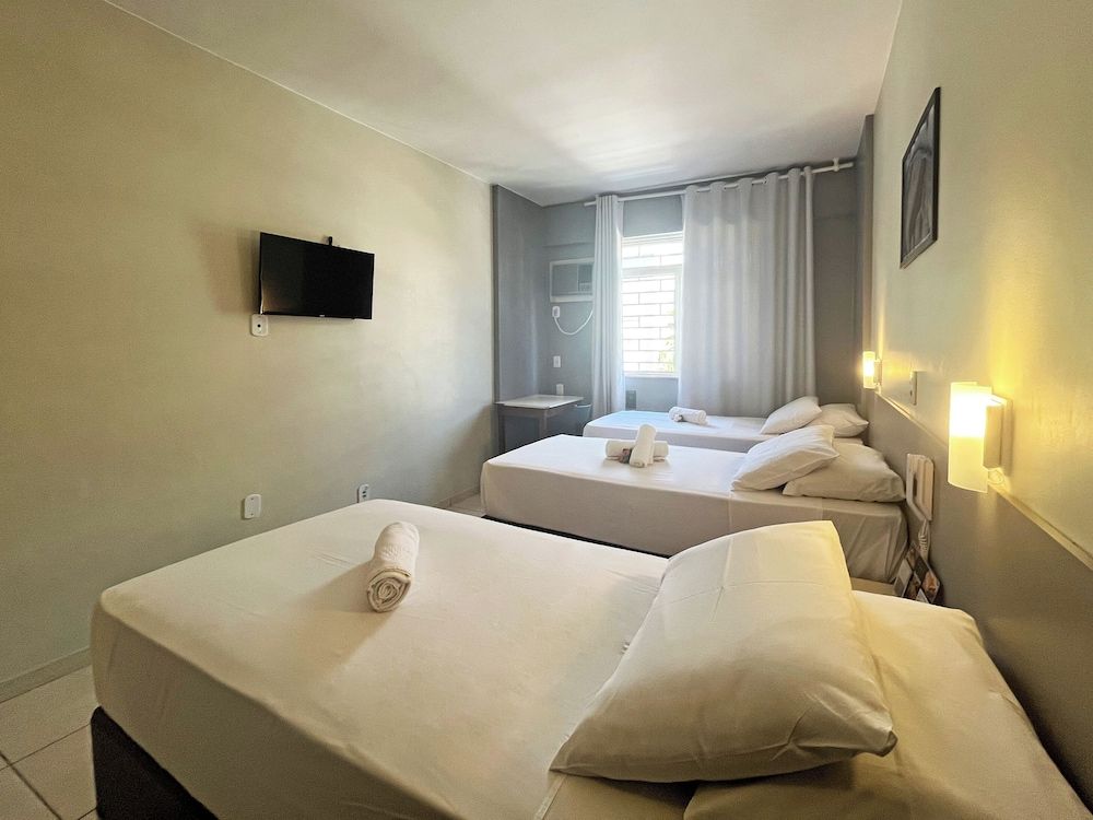 Riviera Hotel by Bsb Inn Quarto Triplo Luxo Twin 3