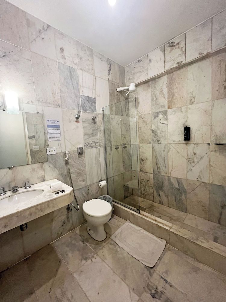 Riviera Hotel by Bsb Inn Quarto Triplo Luxo Twin 8