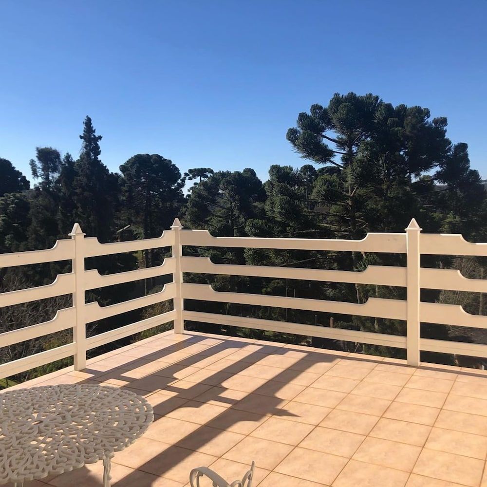 Suite, Balcony