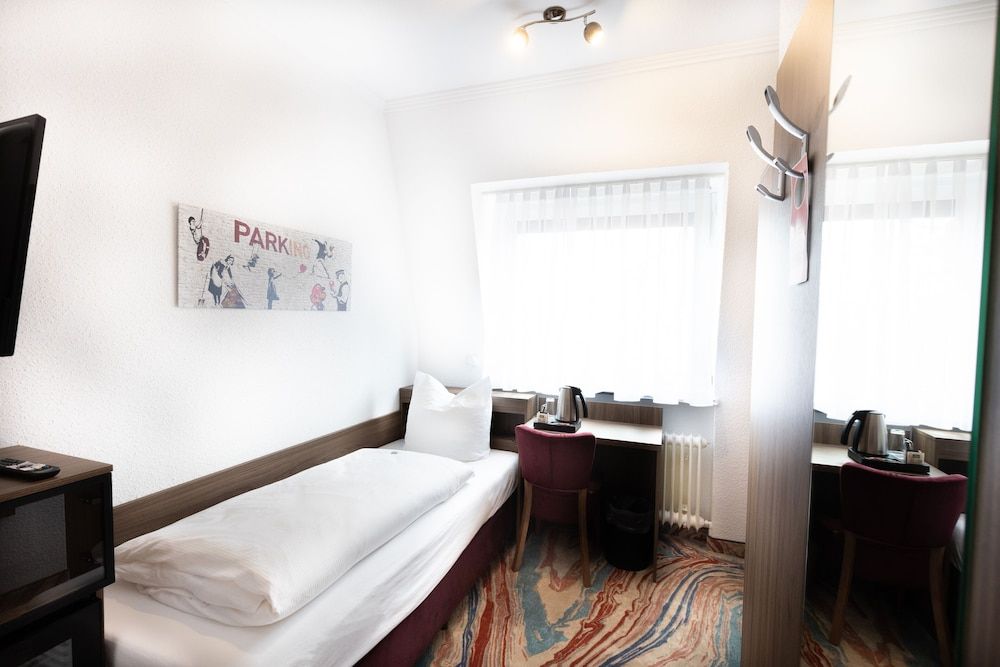 Firzlaffs Hotel Neumünster Standard Single Room 6