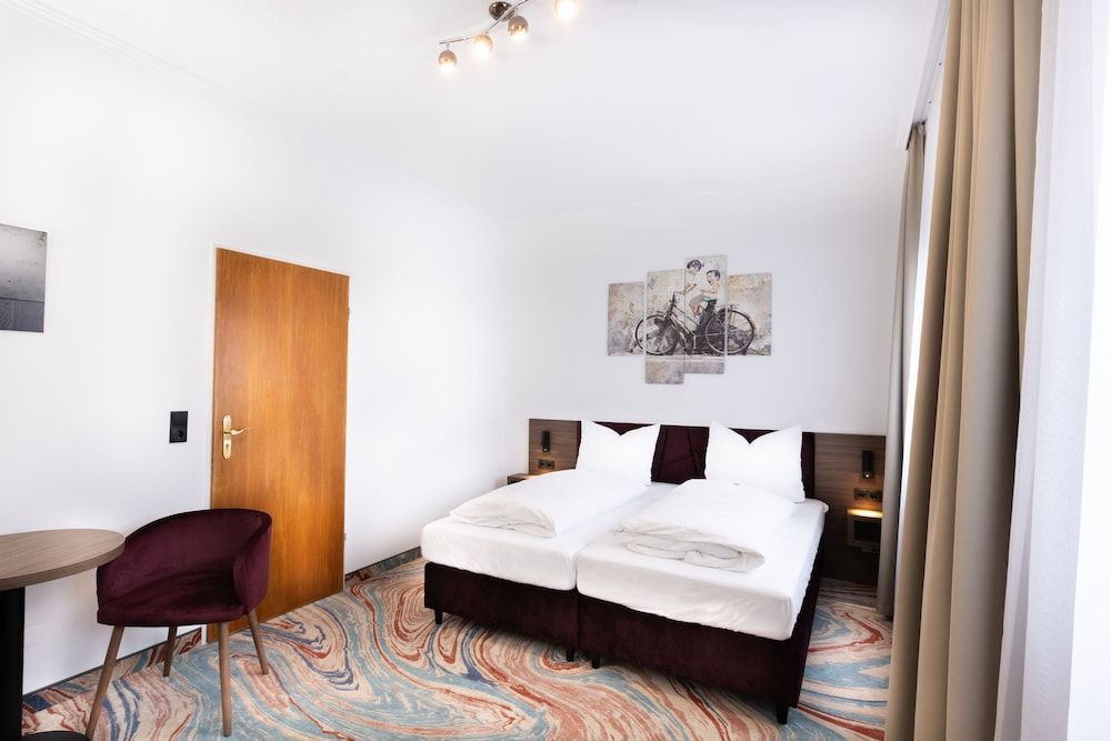 Firzlaffs Hotel Neumünster Standard Double or Twin Room 12