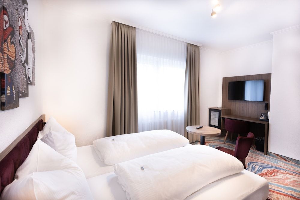 Firzlaffs Hotel Neumünster Standard Double or Twin Room 2