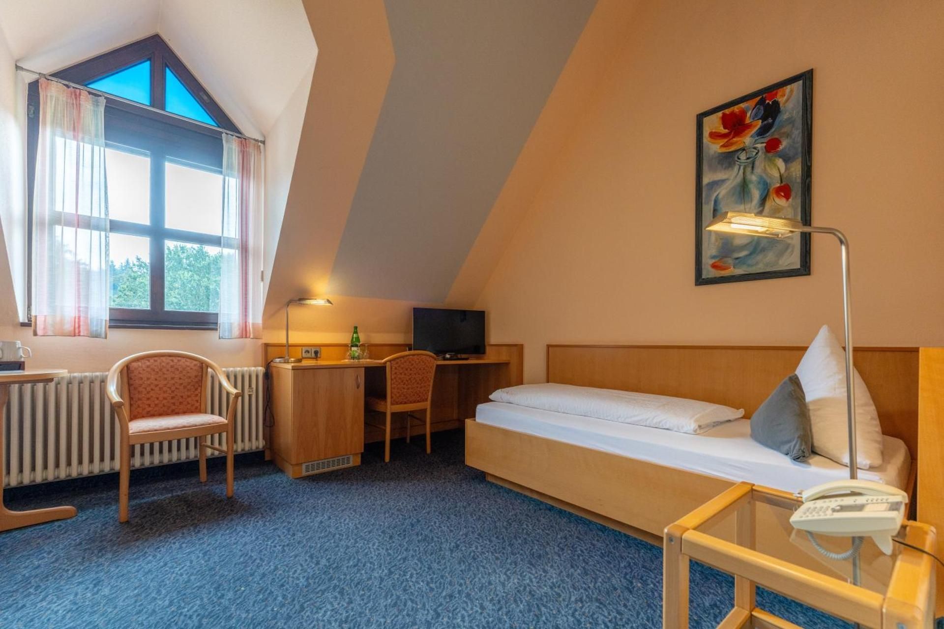 Economy Single Room
