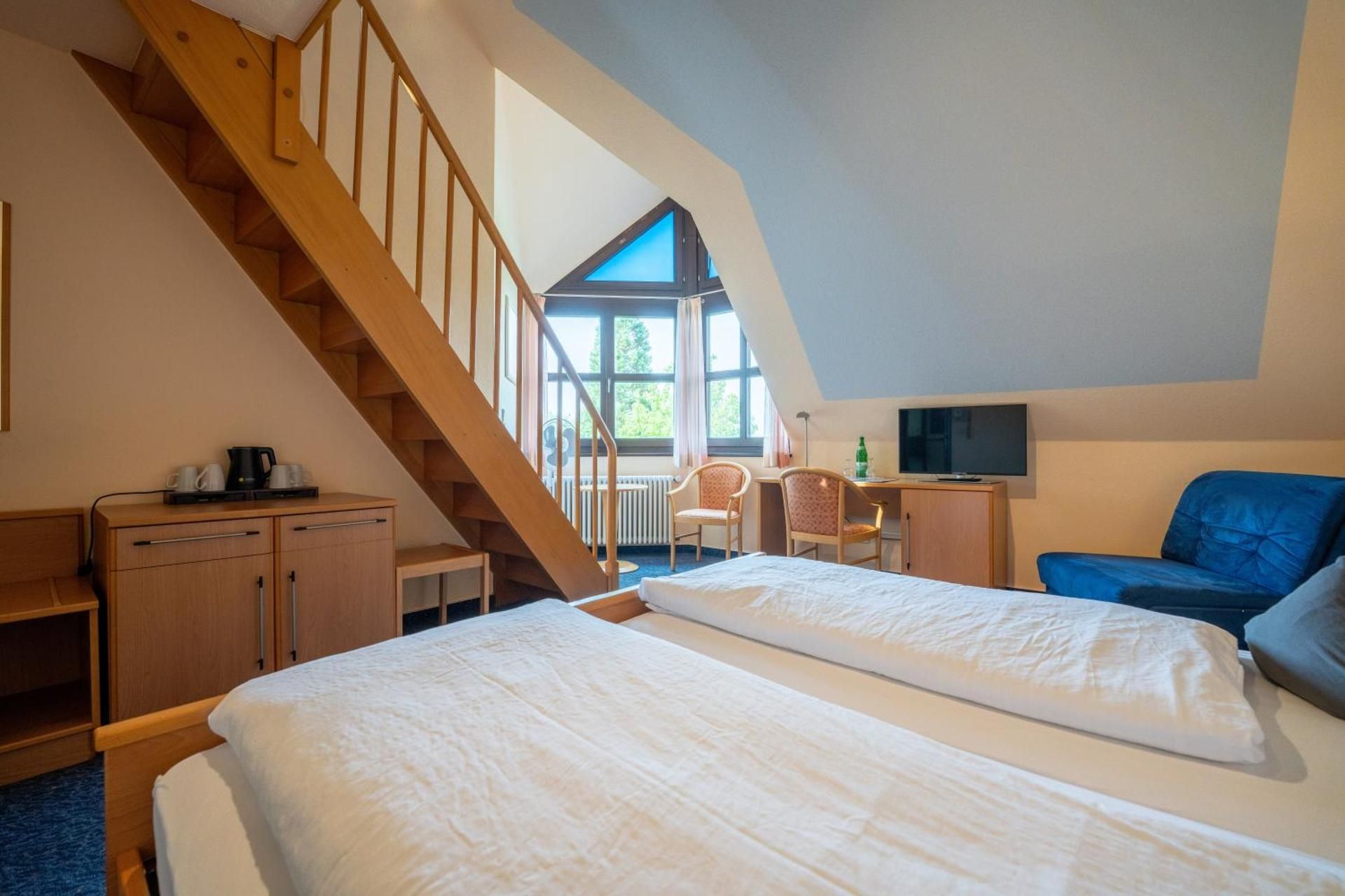 4 Bed Maisonette
