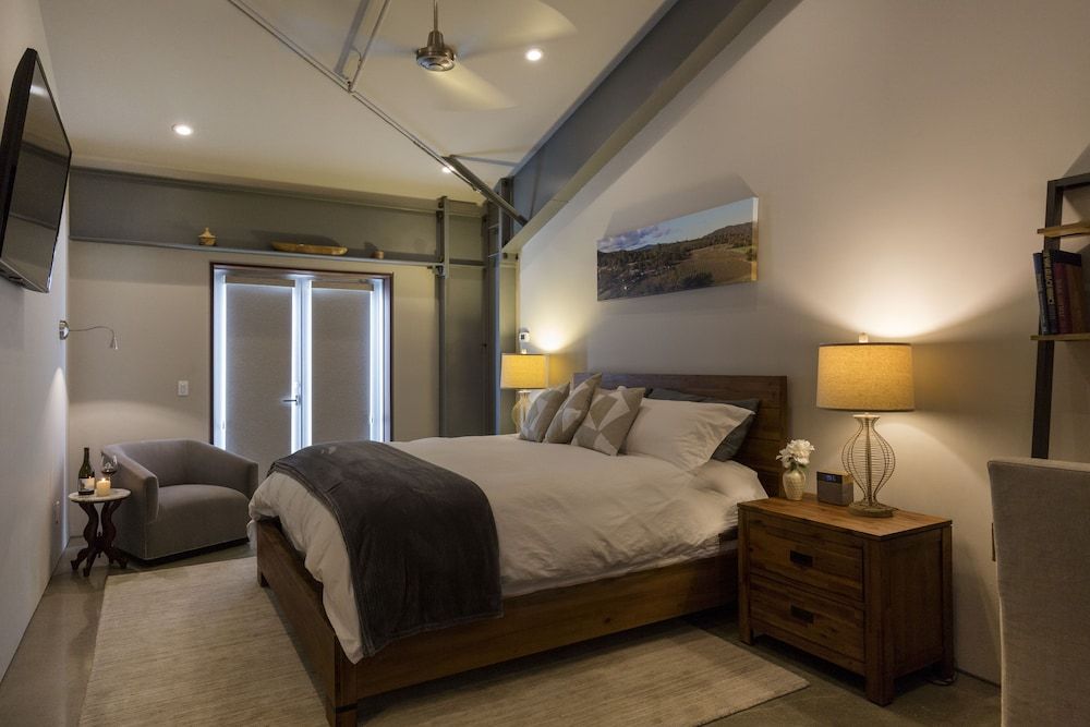 Deluxe Room, 1 King Bed, Non Smoking