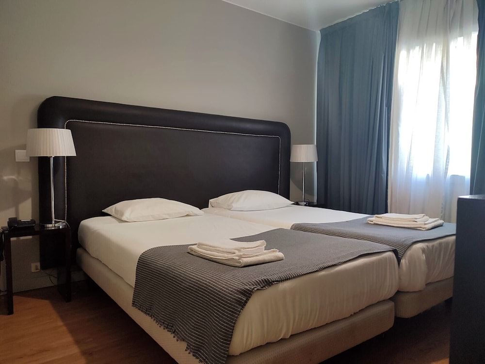 Vila Hotel By VimaHotels Twin Room, 2 Twin Beds, Non Smoking 3