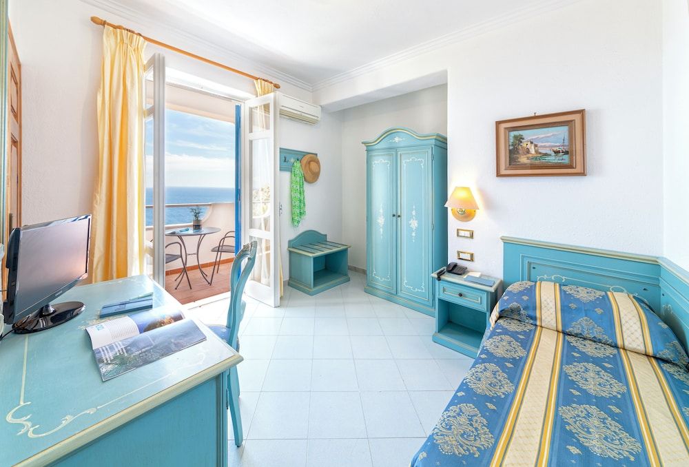 Single Room, Balcony, Sea View