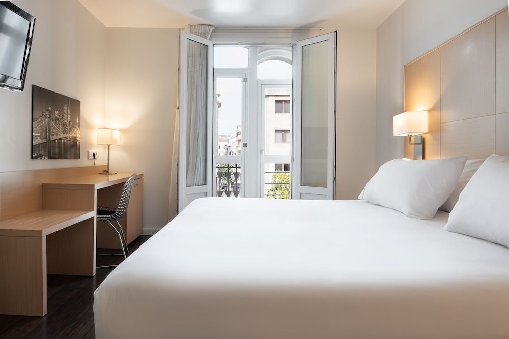 Eurostars Marques de Vallejo Deluxe Double Room 2