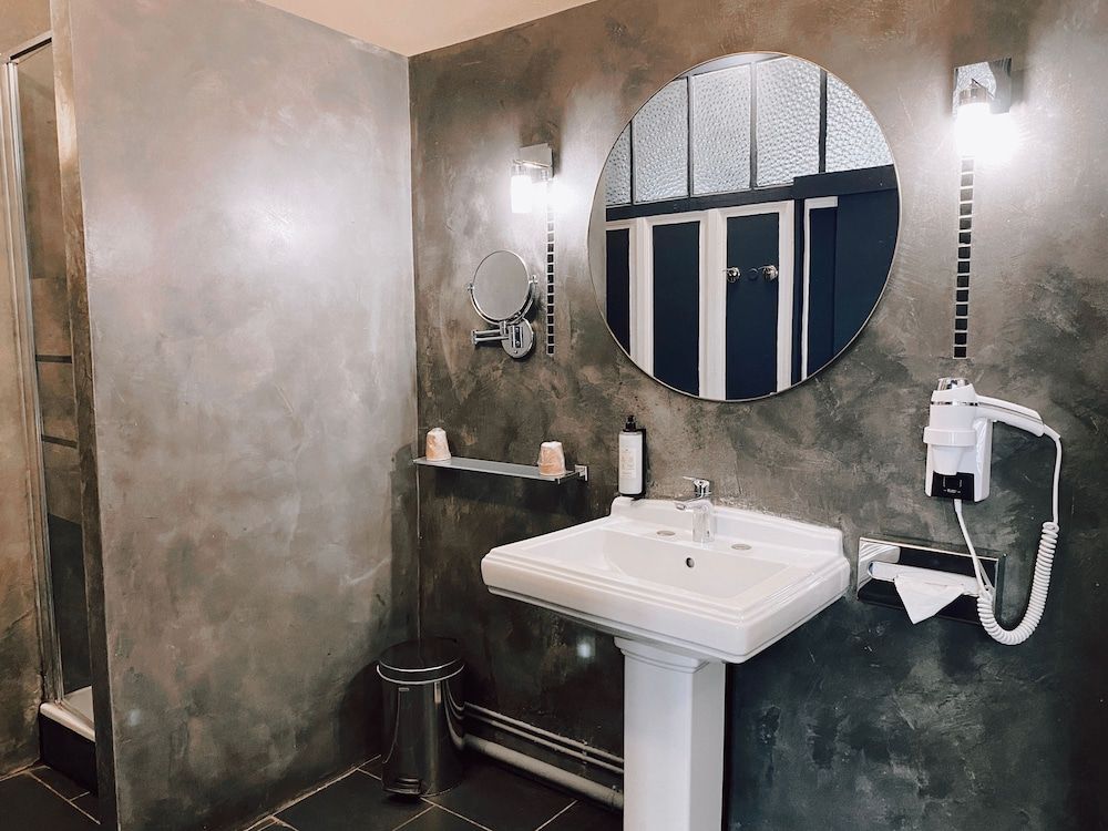 Royal Hotel Exclusive Double Room 4