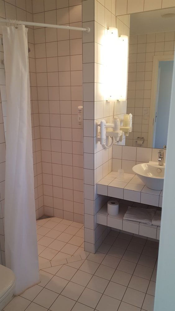 OnlySleep Oksebrovej Basic Double Room 4