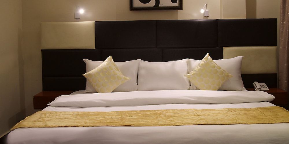 Deluxe Room, 1 King Bed