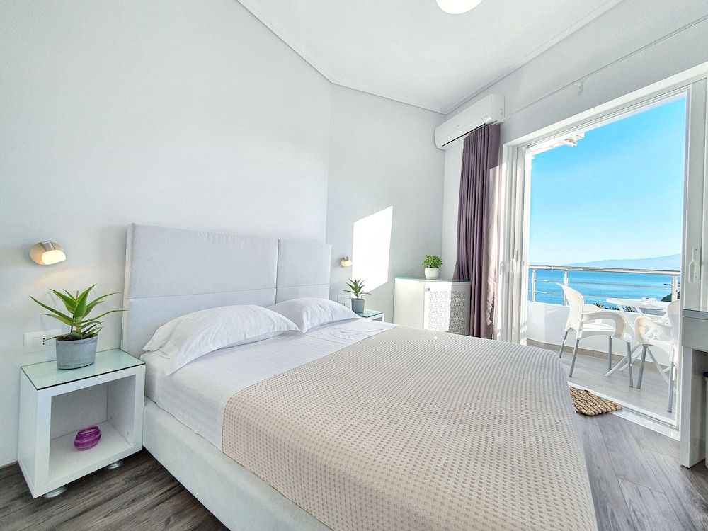 Hotel JoAn Basic Double Room, Sea View (1)