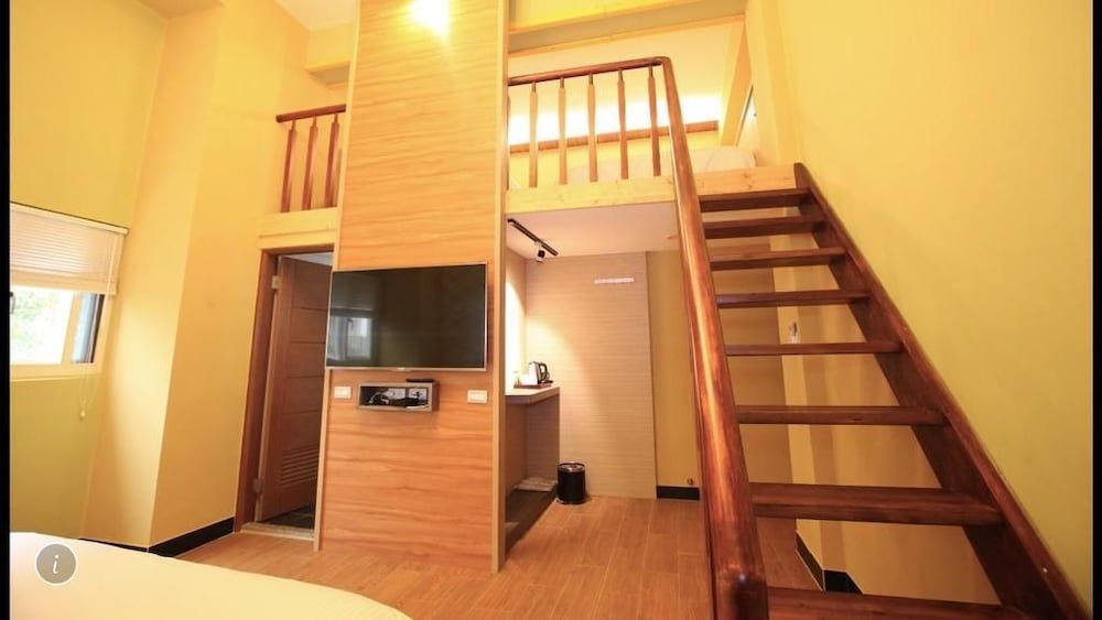 Look Villa Family Room (201)