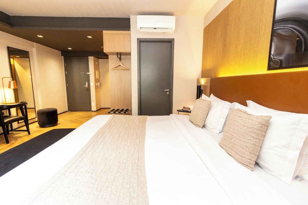 undefined 360 República 10