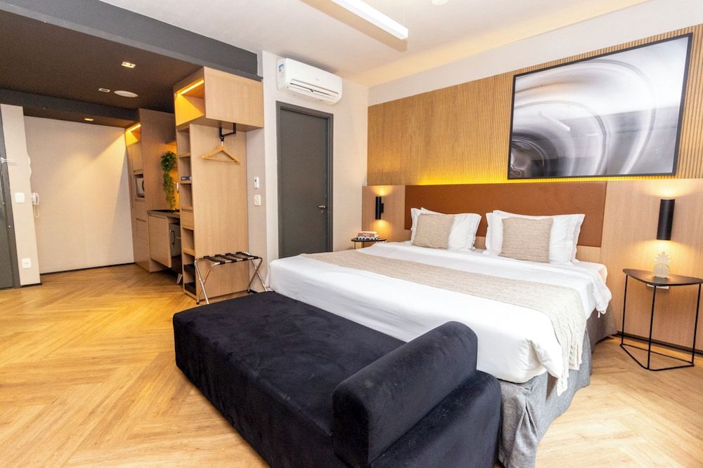 undefined 360 República 4