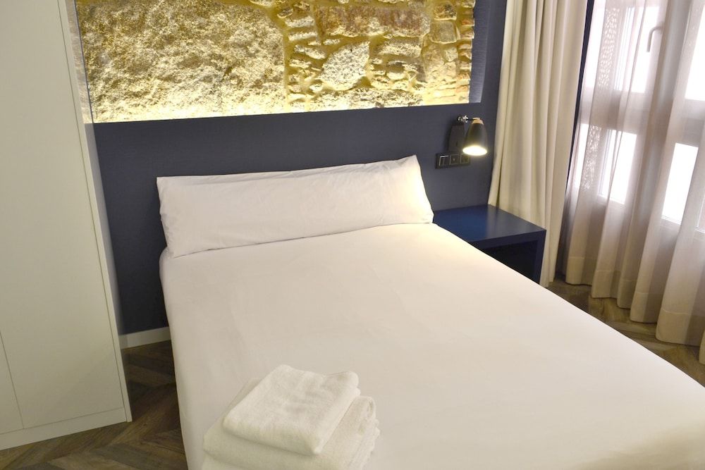 Alda Galería Coruña Economy Double Room 4