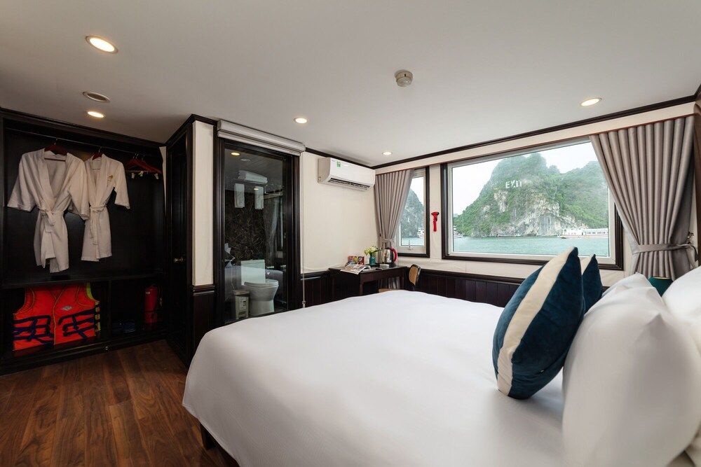 undefined Santa Maria Cruises Halong Bay 6