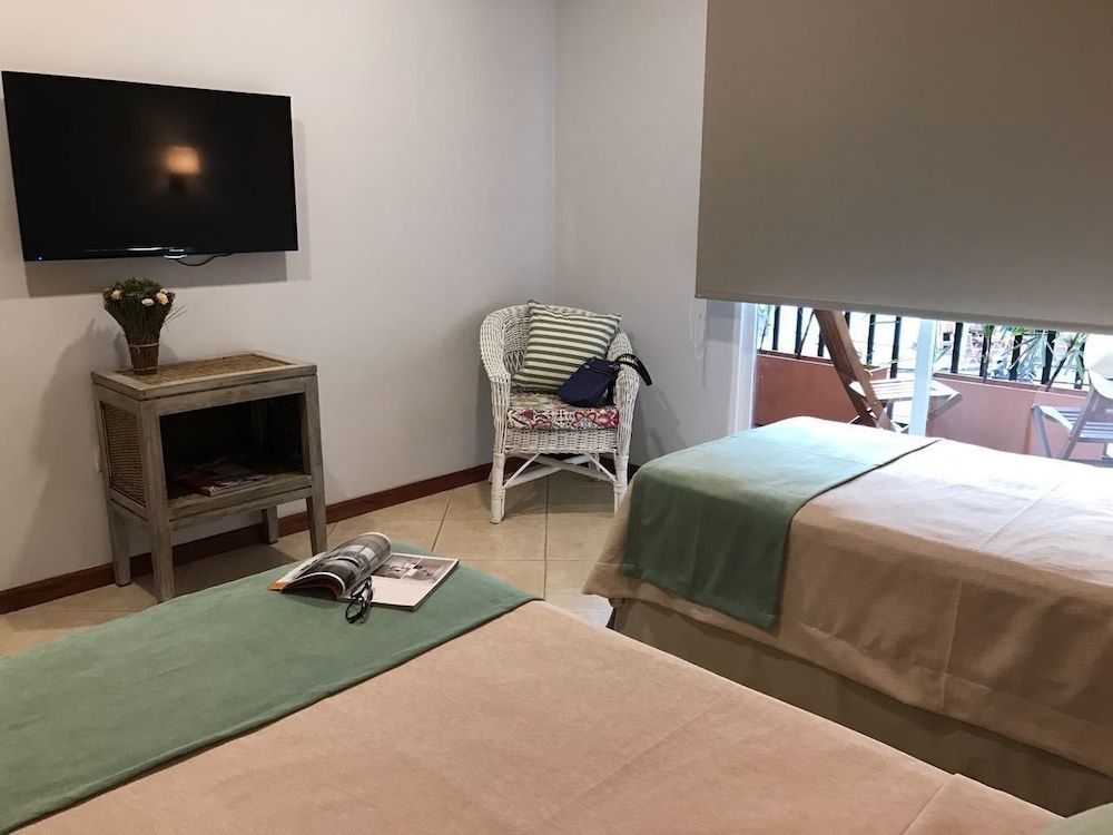 City Apartment, 2 Bedrooms, Balcony, City View (BROMELIA)