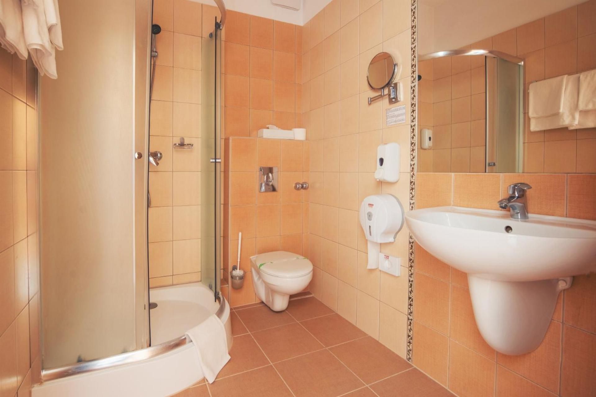 Comfort Triple Room