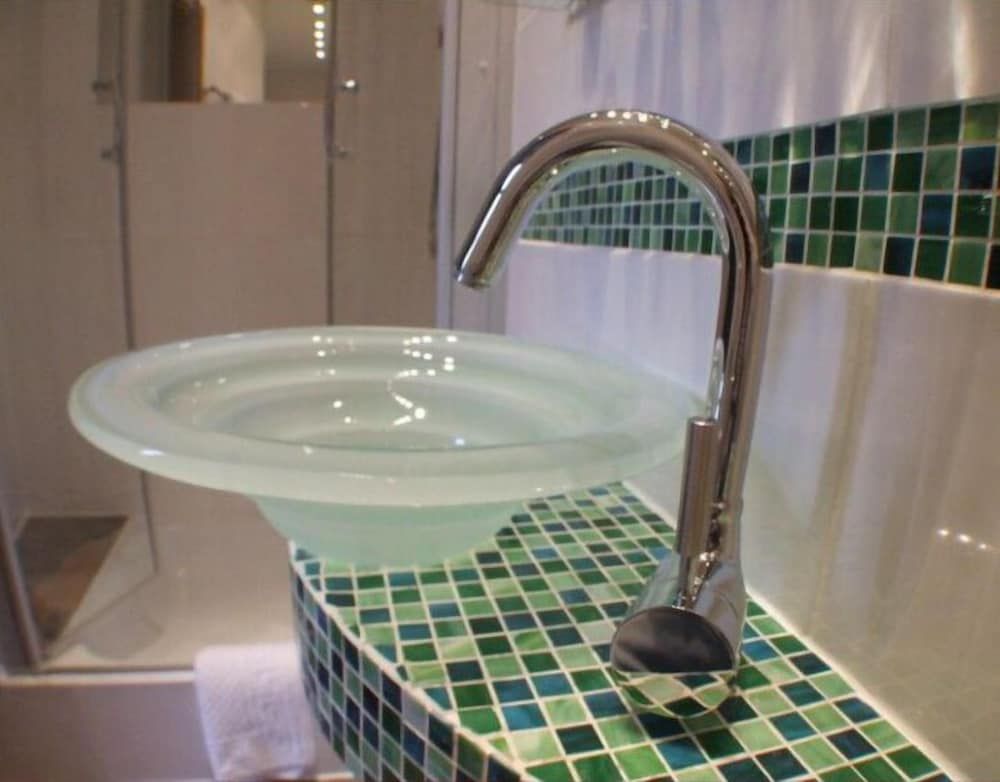 Hotel Am Volksgarten Basic Twin Room, 1 Bedroom (Medium/French Bed) 6