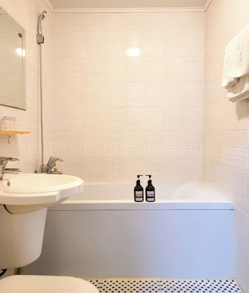 undefined EQ Stay Hotel 5