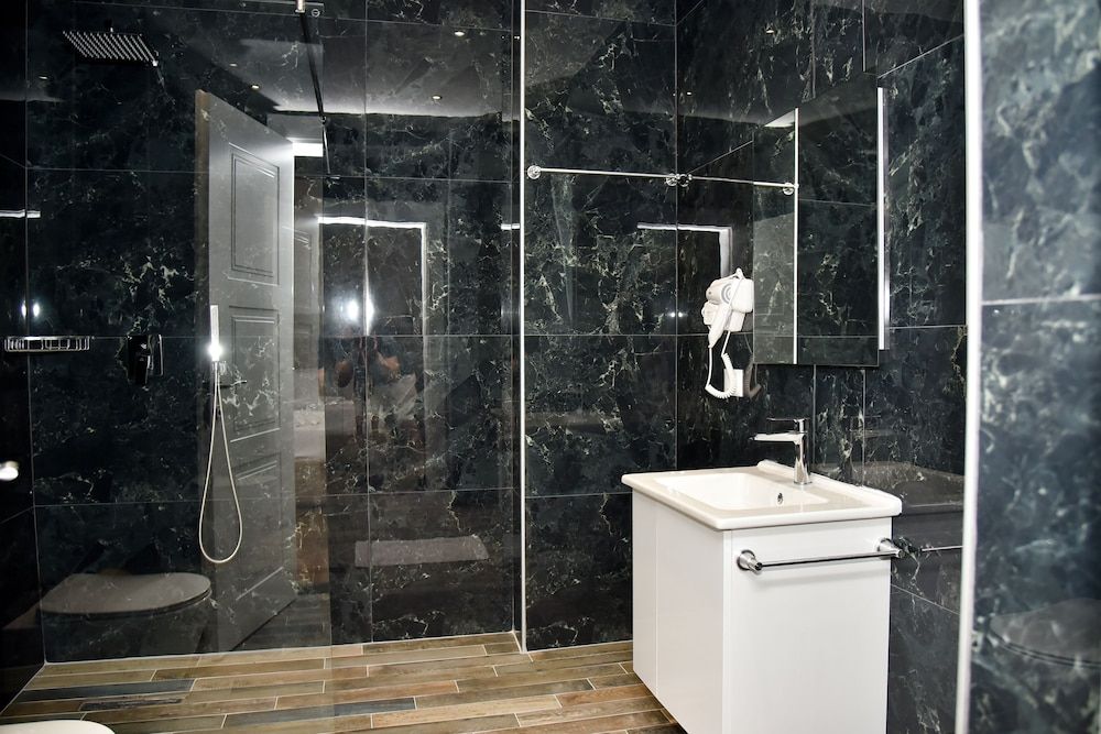 Hotel Lubjana Standard Double Room, 1 Queen Bed, Balcony, Sea View 5