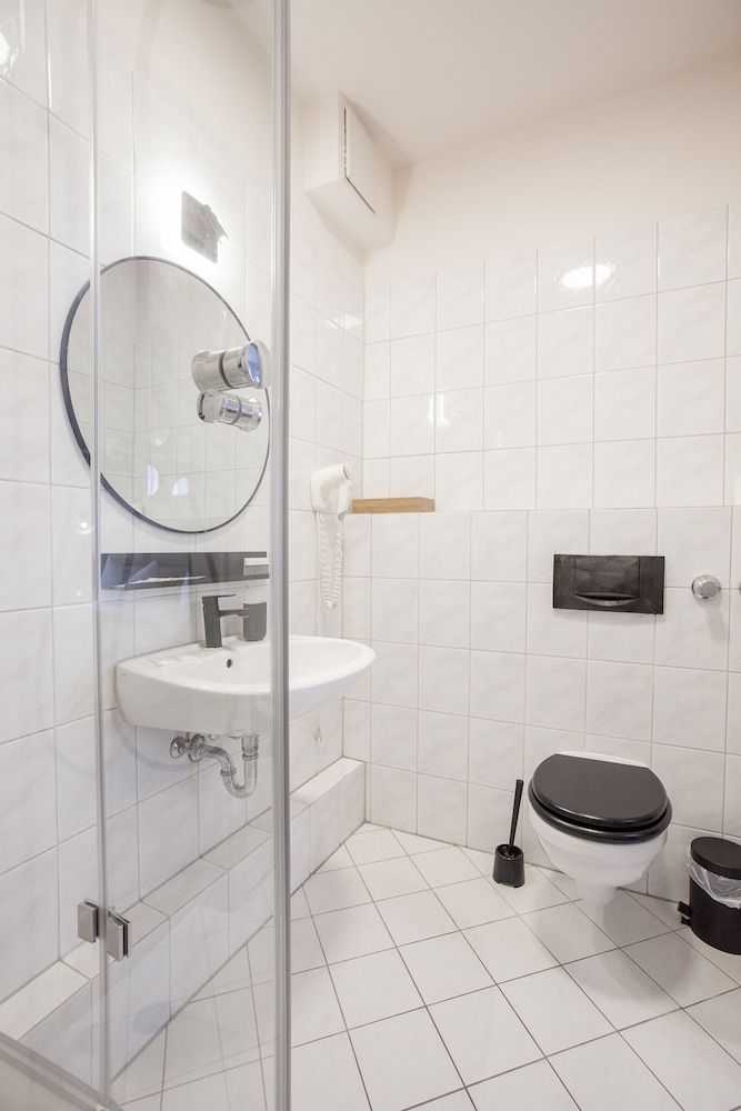 TM Hotel Düsseldorf Deluxe Room, 1 Bedroom 6