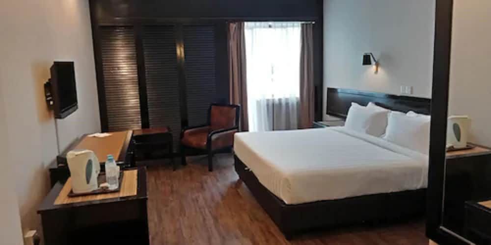 undefined TF Riverside Hotel 2