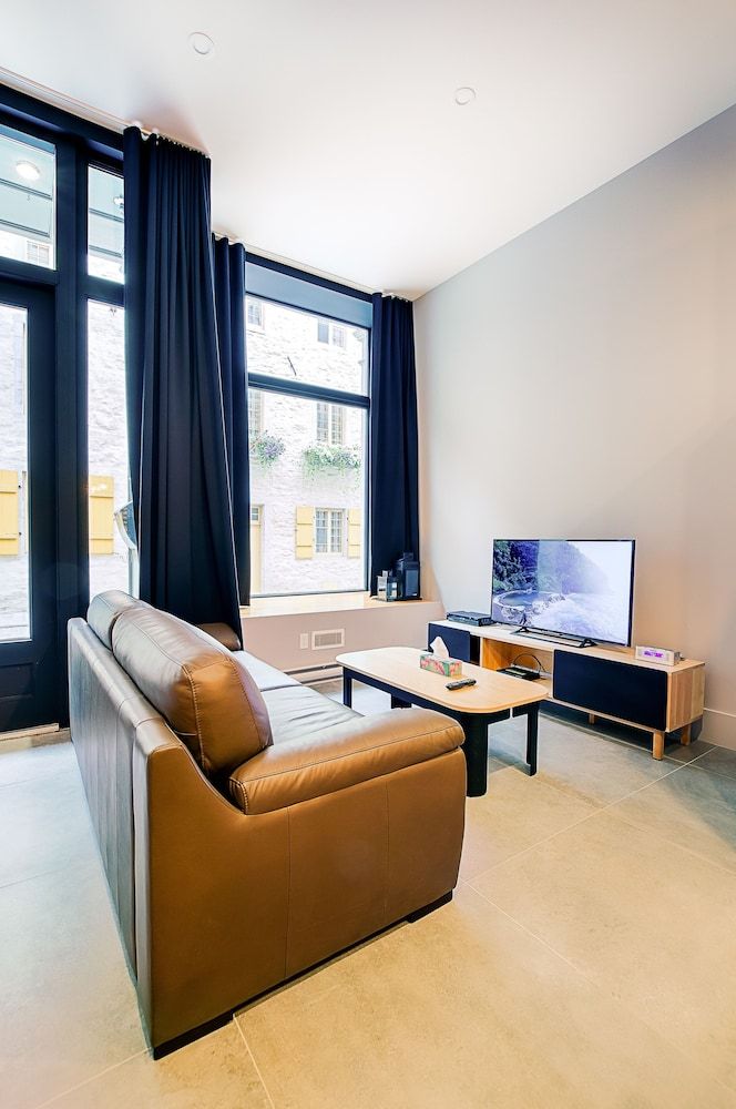 Les Lofts Champlain - By Les Lofts Vieux-Quebec Loft, 1 Bedroom, Ground Floor (C101) 12