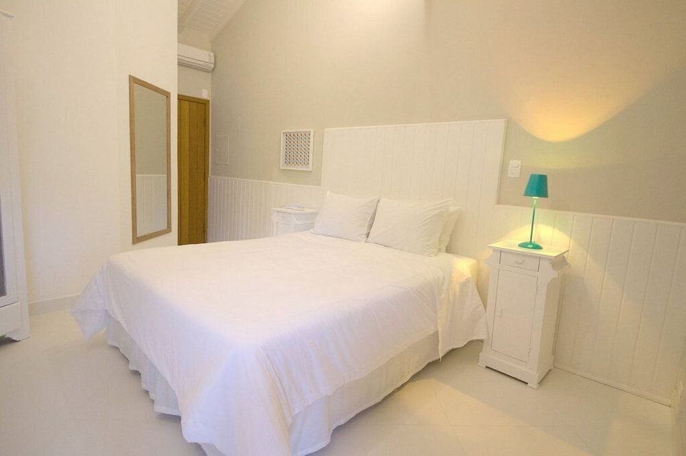 Standard Double Room (Bebek Garden)
