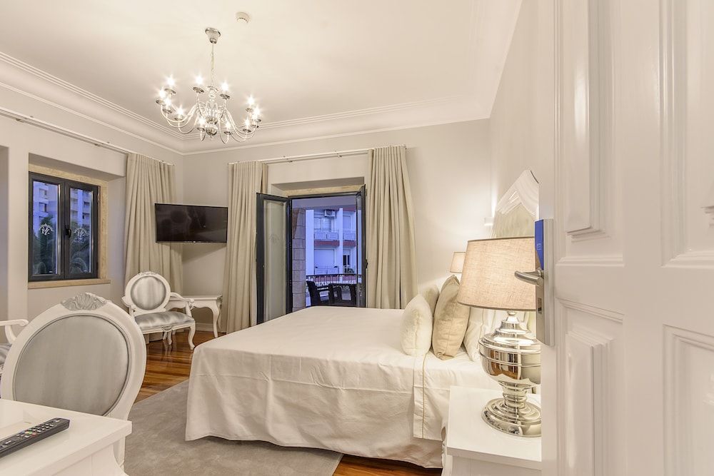 Suite (7)