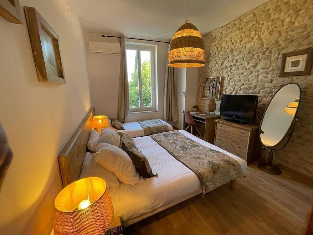 Hôtel le Galambre Superior Triple Room 3