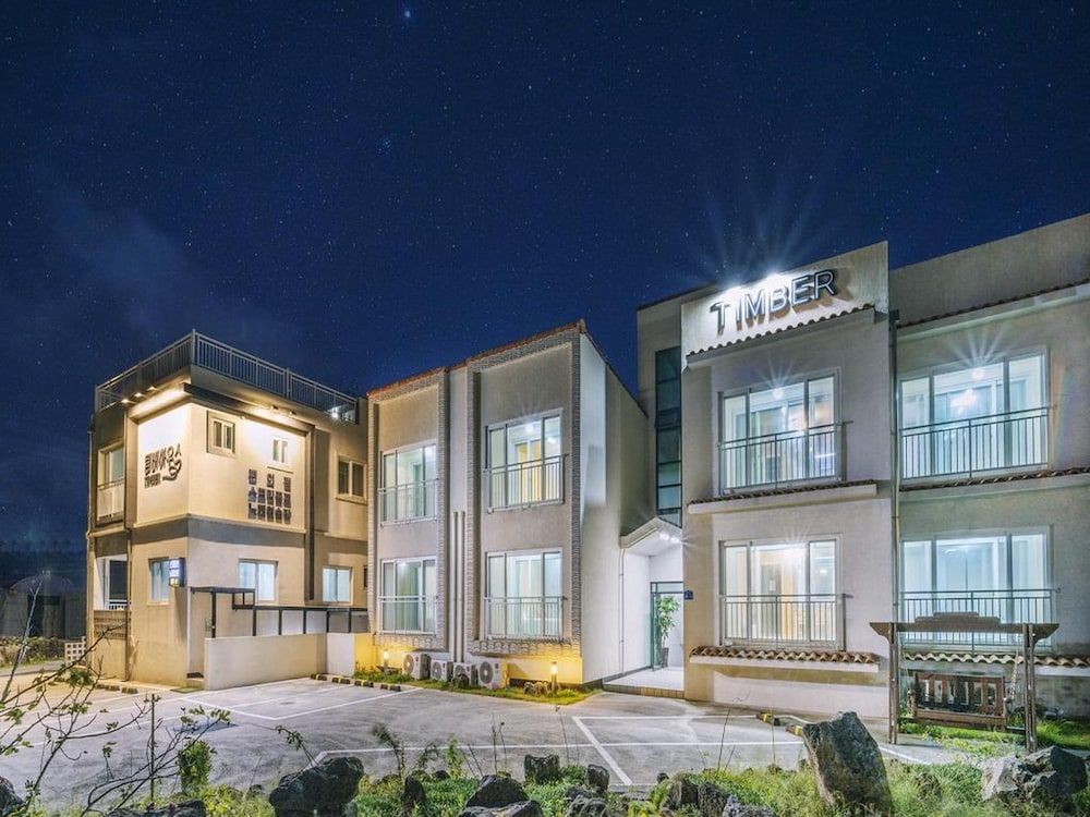 undefined Jeju Timberhouse Pension 5