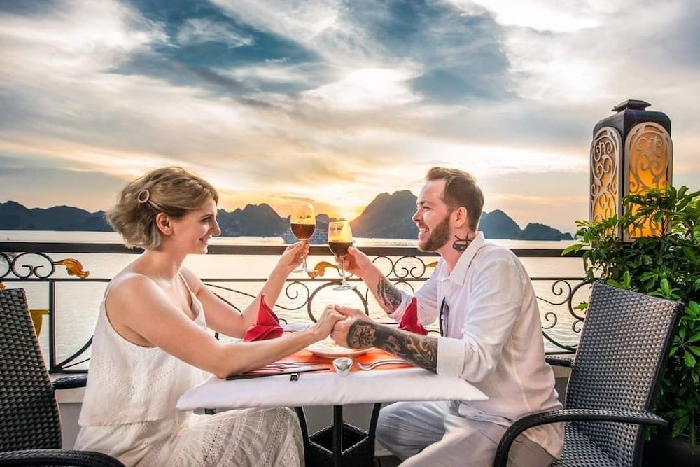 undefined Halong Aquamarine Cruise 8