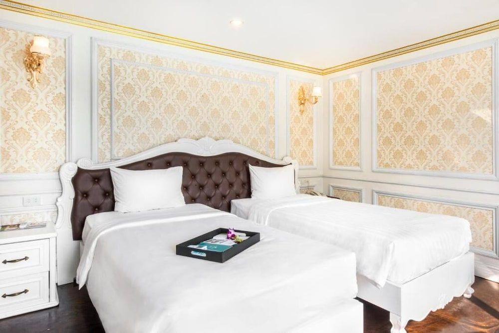 undefined Halong Aquamarine Cruise 2