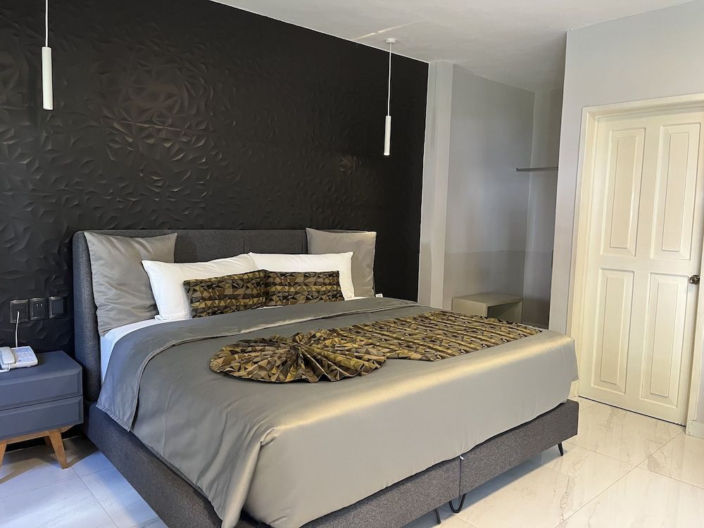 Standard Suite