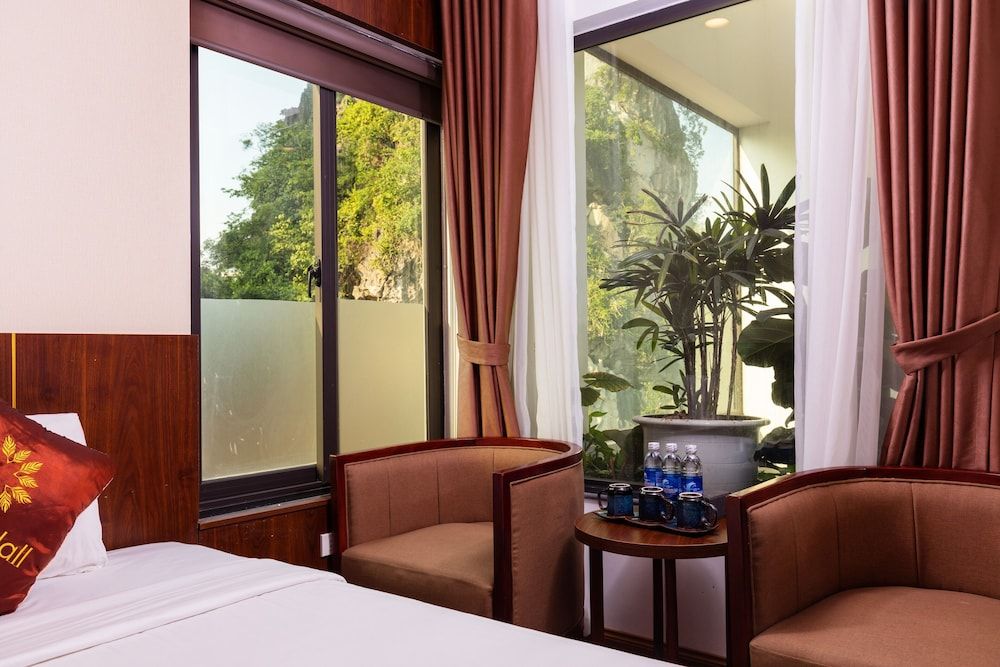 Liberty Hall Tam Coc Hotel & Villa Deluxe Triple Room 4