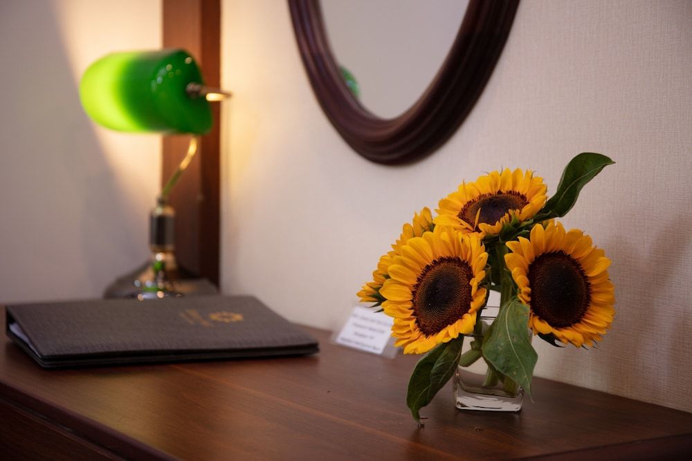 Liberty Hall Tam Coc Hotel & Villa Deluxe Triple Room 5