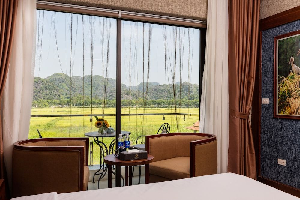 undefined Liberty Hall Tam Coc Hotel & Villa