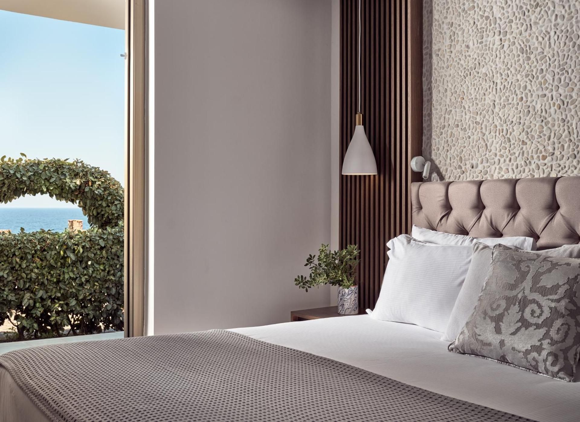 Family Suite Sea View with Private Pool