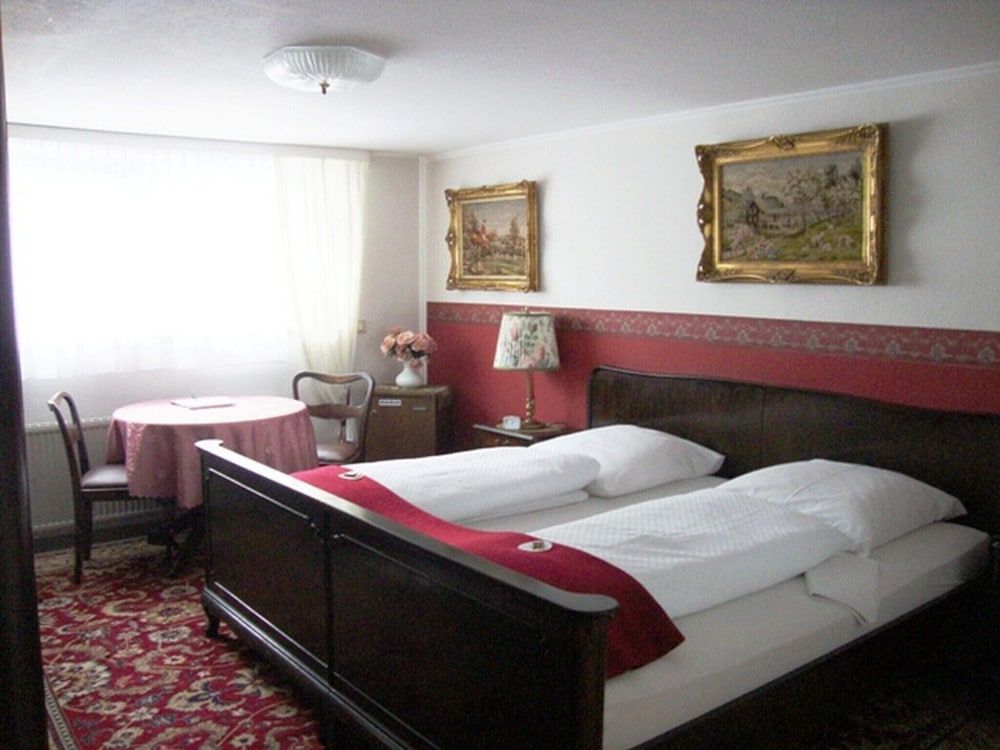Haus Mooren Hotel Garni Economy Double Room, Private Bathroom (im Untergeschoss ) 4