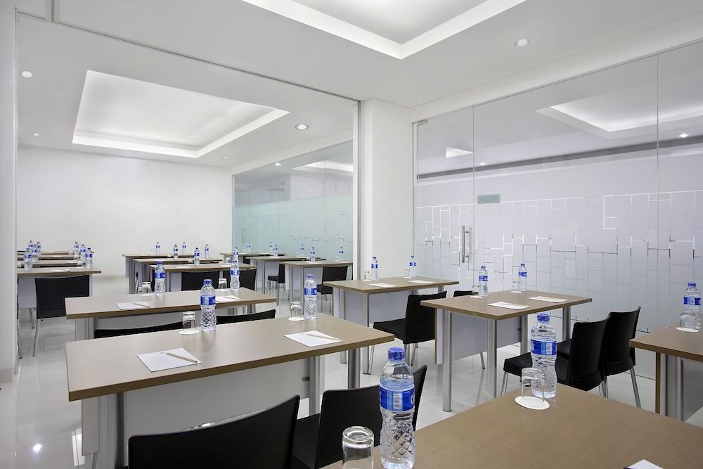 undefined Amaris Hotel Juanda 8